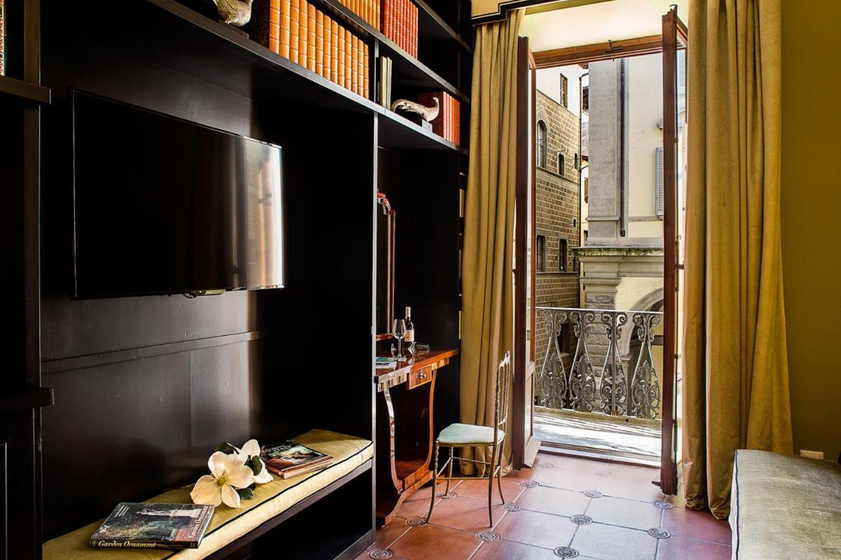 Porcellino Gallery Art Boutique Bb Florence Exterior photo